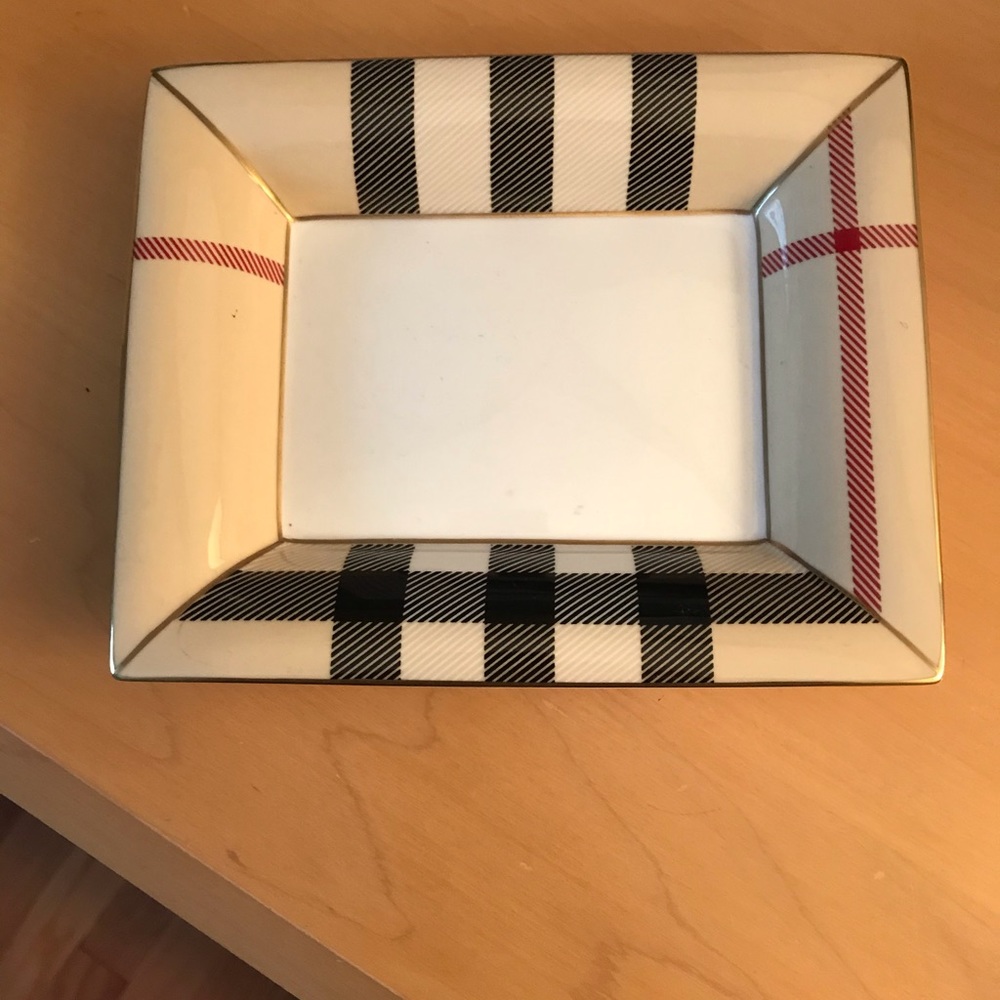 Burberry Nova Check Plaid Dish